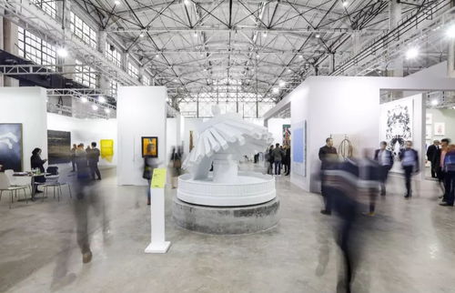 11月魔都文藝圖鑒 33場展覽全搜羅，從凌空金魚到美少女戰(zhàn)士的藝術漫游